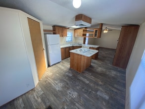 4215 Deems St in Milford, MI - Foto de edificio - Building Photo