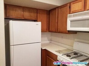 5014 S Rainbow Blvd in Las Vegas, NV - Building Photo - Building Photo