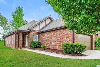 6459 Southern Trace Dr in Leeds, AL - Foto de edificio - Building Photo