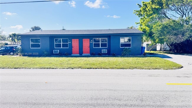 391 NE 42nd Ct in Oakland Park, FL - Building Photo - Building Photo