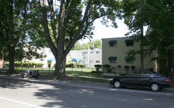 3206-3212 Ellwood Ave in Richmond, VA - Foto de edificio - Building Photo