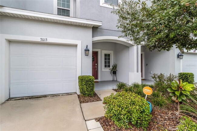 7013 Summer Holly Pl in Riverview, FL - Foto de edificio - Building Photo