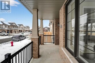 47 Pagebrook Cres in Hamilton, ON - Building Photo - Building Photo