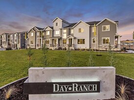 15051 S Halter Way in Bluffdale, UT - Building Photo