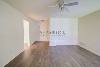 10228 Iris Ln in Waco, TX - Building Photo - Building Photo