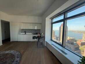 123 Washington St, Unit 30B in New York, NY - Building Photo - Building Photo