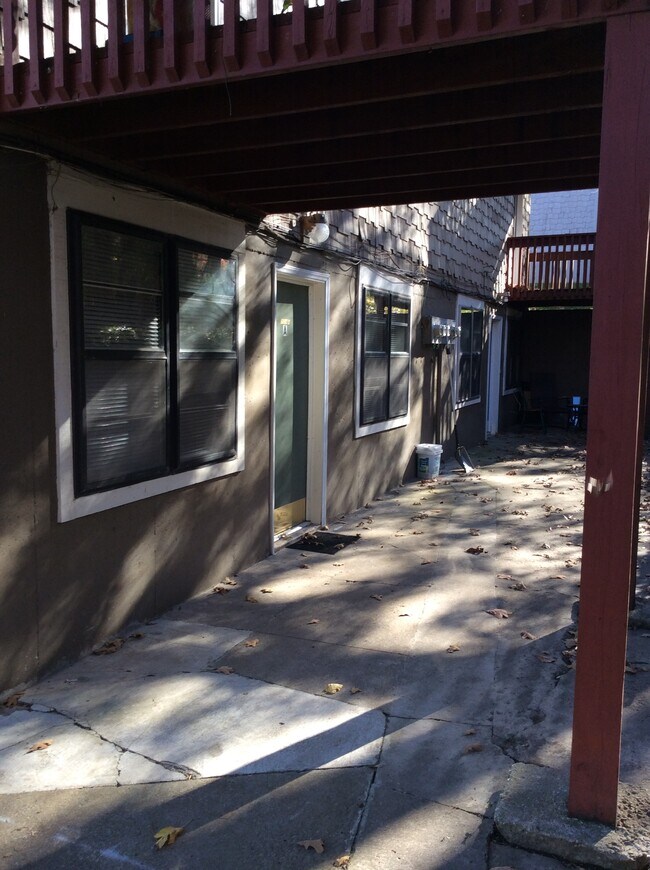 7034 Woodson Rd in Raytown, MO - Building Photo - Building Photo