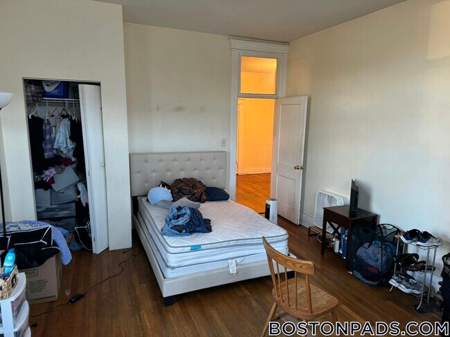 1254 Commonwealth Ave, Unit 1 in Boston, MA - Building Photo - Building Photo