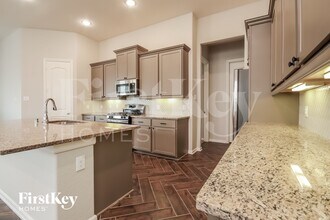 2530 Duke Heights Ln in Missouri City, TX - Foto de edificio - Building Photo