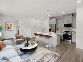 Madison Mall on Main Luxury Apartments in Madison, NJ - Building Photo