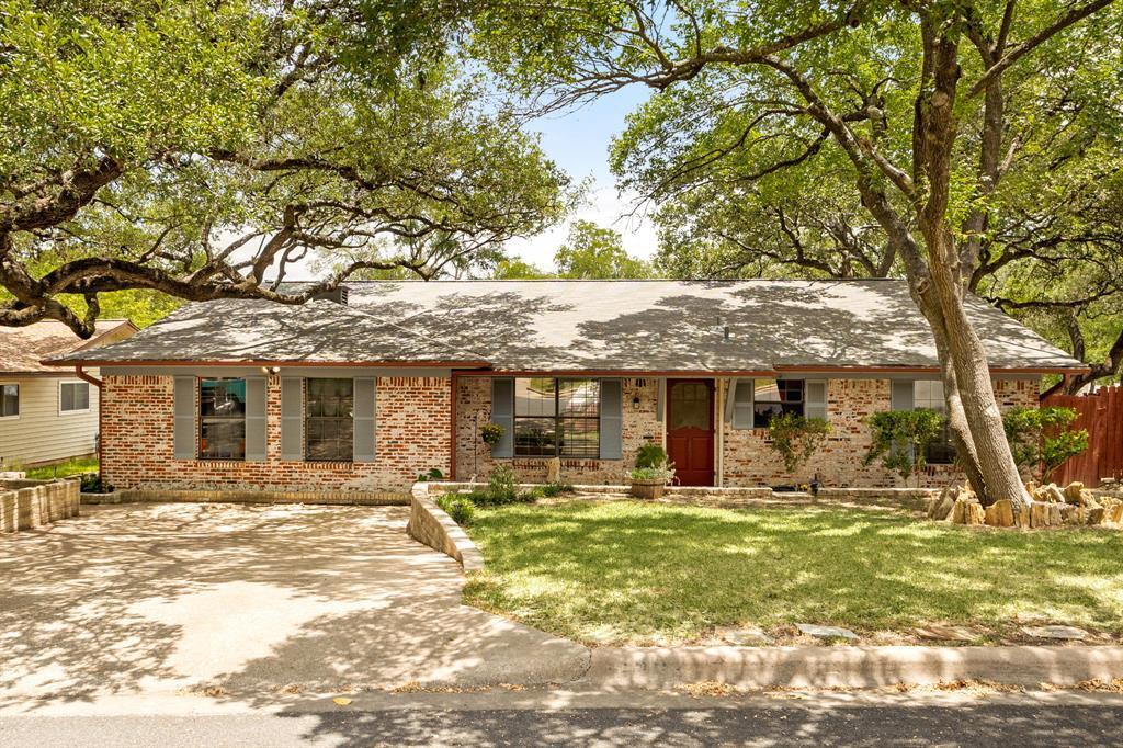 6203 Greentree Ln in Austin, TX - Building Photo