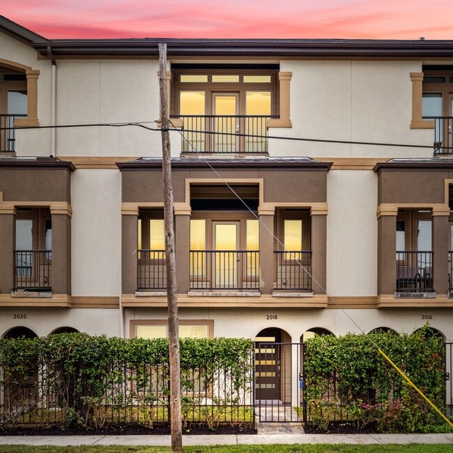 property at 2018 McIlhenny St