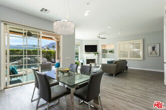 546 N Indian Canyon Dr in Palm Springs, CA - Building Photo - Building Photo