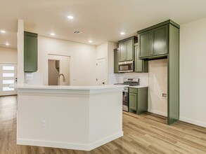 8225 NW 163rd Ter in Edmond, OK - Building Photo - Building Photo