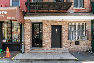 118 Avenue C in New York, NY - Building Photo - Building Photo