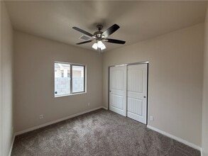 3298 E Coarra Dr in Kingman, AZ - Building Photo - Building Photo