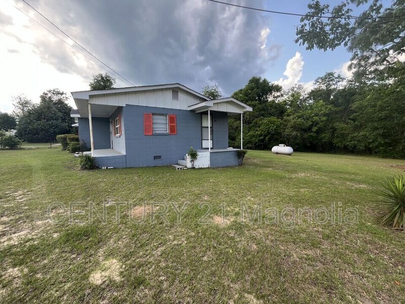 1077 Williston Rd in Aiken, SC - Building Photo