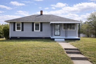 1214 Gordon St in Greensboro, NC - Building Photo