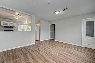 4203 Tavenor Ln in Houston, TX - Building Photo - Building Photo