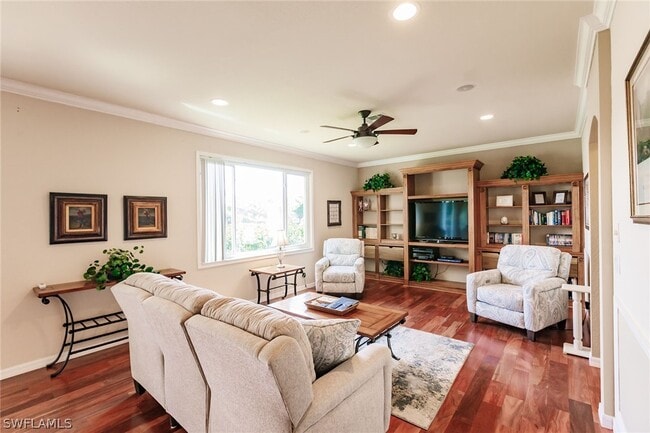 property at 7859 Berkshire Pines Dr