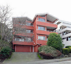 Waverly Vista in Seattle, WA - Building Photo - Building Photo