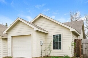 1504 Pine Ln in Fort Worth, TX - Building Photo
