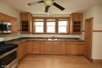 5534 N Artesian Ave-Unit -Unit 2 in Chicago, IL - Foto de edificio - Building Photo