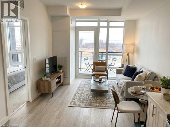 461 Green Rd in Hamilton, ON - Building Photo - Building Photo