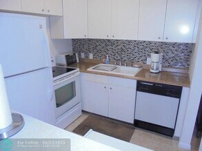 129 Mansfield D in Boca Raton, FL - Building Photo - Building Photo