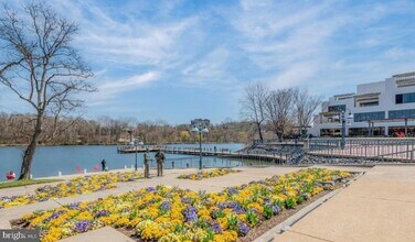 10205 Wincopin Cir in Columbia, MD - Building Photo - Building Photo