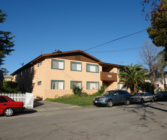 5111 Denny Ave in North Hollywood, CA - Building Photo - Building Photo