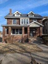 73 Woodland St in Detroit, MI - Building Photo