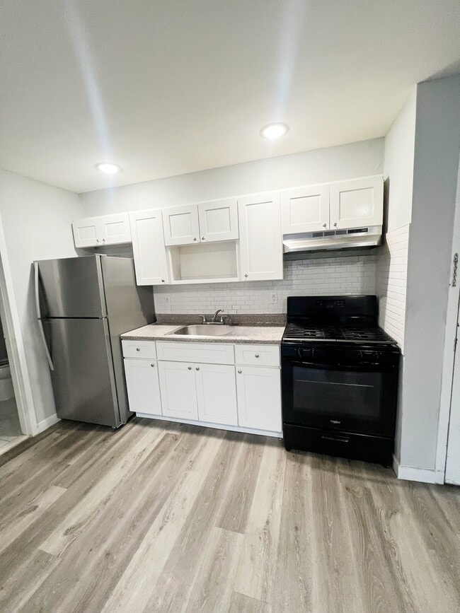 169 16th Ave, Unit 303