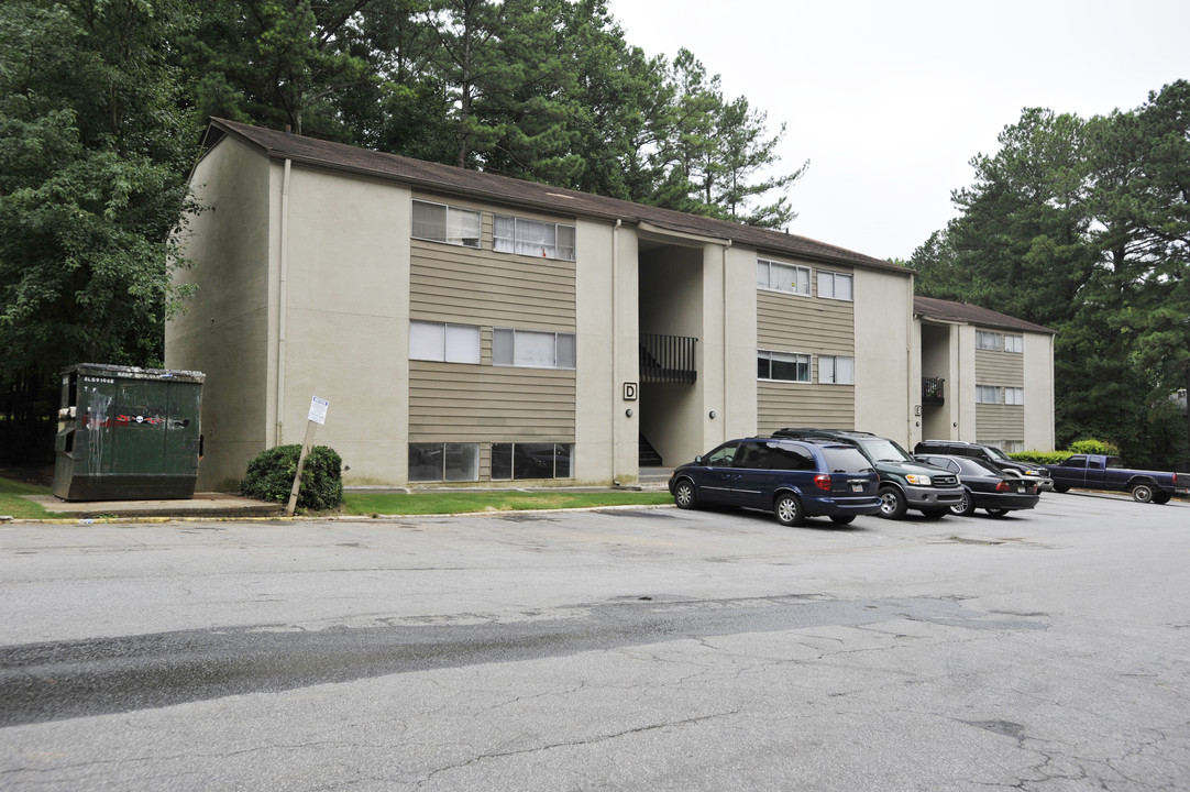 Foxwood Apartments in Doraville, GA - Building Photo