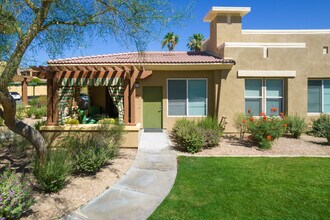 Villaggio at La Quinta in La Quinta, CA - Foto de edificio - Building Photo