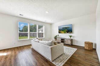 712 Imperial Lp in Alvin, TX - Building Photo - Building Photo