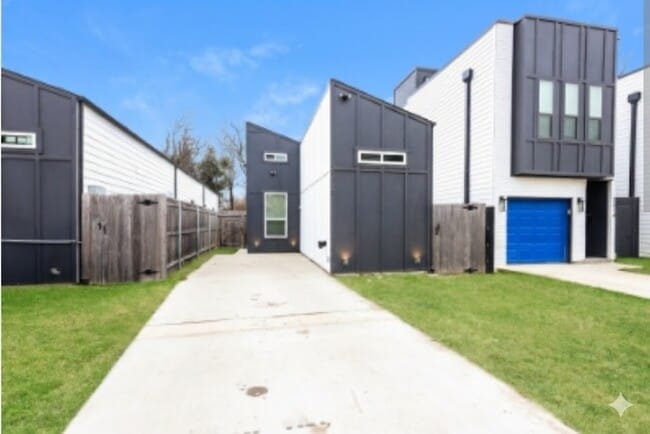 property at 2216 Dyson St