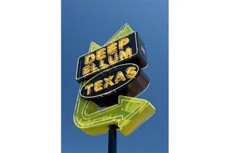 Ambrose in Dallas, TX - Foto de edificio - Building Photo