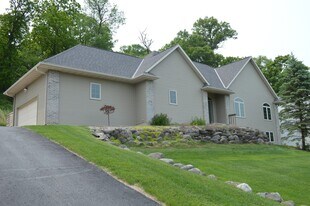 4734 Bergamot Way in Middleton, WI - Building Photo