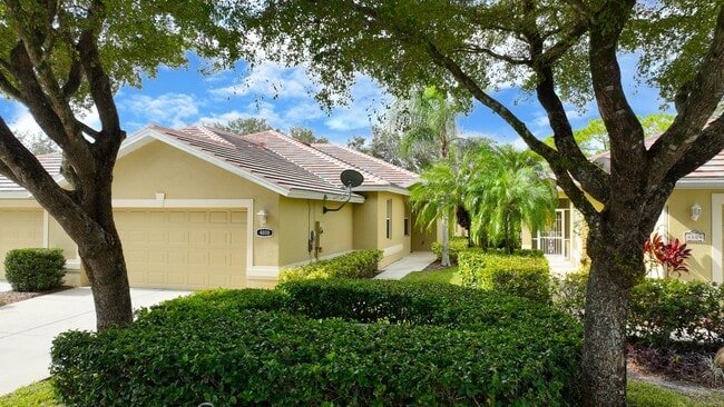 4808 Fairloop Run in Lehigh Acres, FL - Foto de edificio - Building Photo