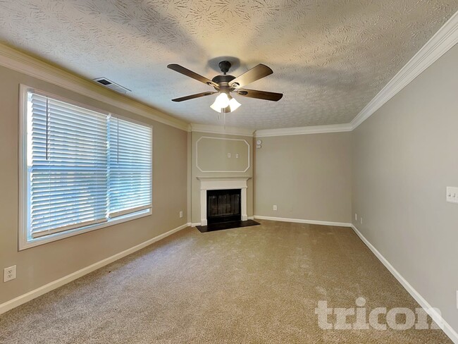 2384 Tolliver Hills Ln in Ellenwood, GA - Building Photo - Building Photo