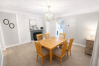 14926 E 10 Mile Rd in Warren, MI - Building Photo - Building Photo