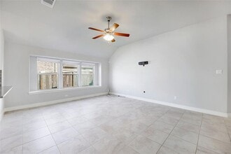 19408 Wearyall Hill Ln in Pflugerville, TX - Building Photo - Building Photo