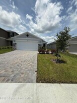 3739 Grappler Cir SE in Palm Bay, FL - Building Photo
