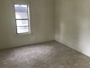 5823 Paris Ave in Jacksonville, FL - Building Photo - Building Photo