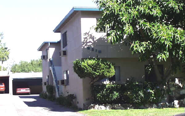 6216 Beck Ave in North Hollywood, CA - Foto de edificio - Building Photo