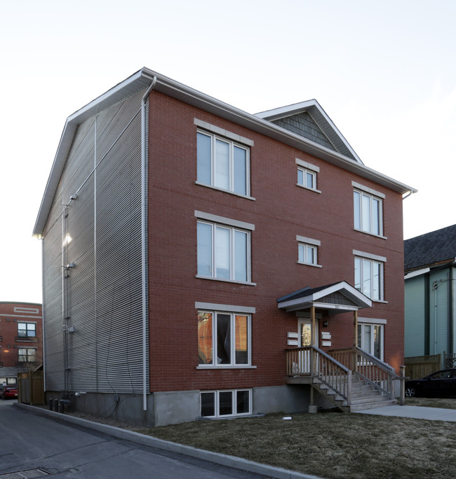 365 Friel St in Ottawa, ON - Building Photo - Primary Photo