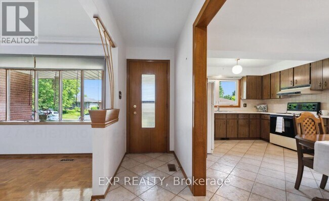 27 Palermo Crescent in Guelph, ON - Building Photo - Building Photo