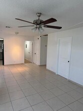 3391 Helena Dr, Unit 3391 in Lake Worth Beach, FL - Foto de edificio - Building Photo