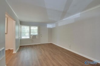 204 Grayson St SE, Unit 7 in Huntsville, AL - Building Photo - Building Photo